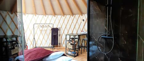 1 chambre, literie fournie
