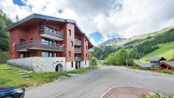 Esterni