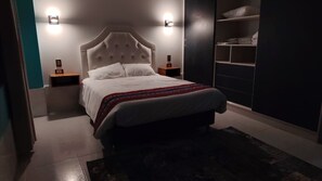 Room - Vrbo Property (Urubamba)