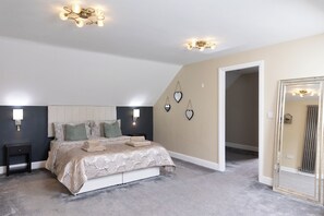 4 bedrooms, individually decorated, individually furnished, free WiFi - The Old Sawmill (Newcastle-upon-Tyne)