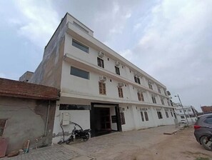 Exterior - Ramlalla Bhawan  (Ayodhya)