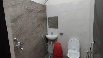 Double Room | Bathroom