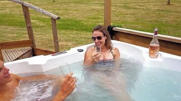 Baignoire à remous extérieure