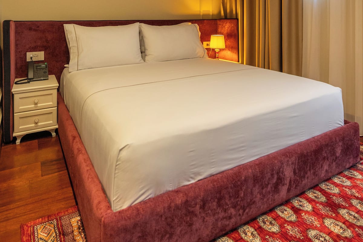 Room 106 | Frette Italian sheets, premium bedding, memory foam beds