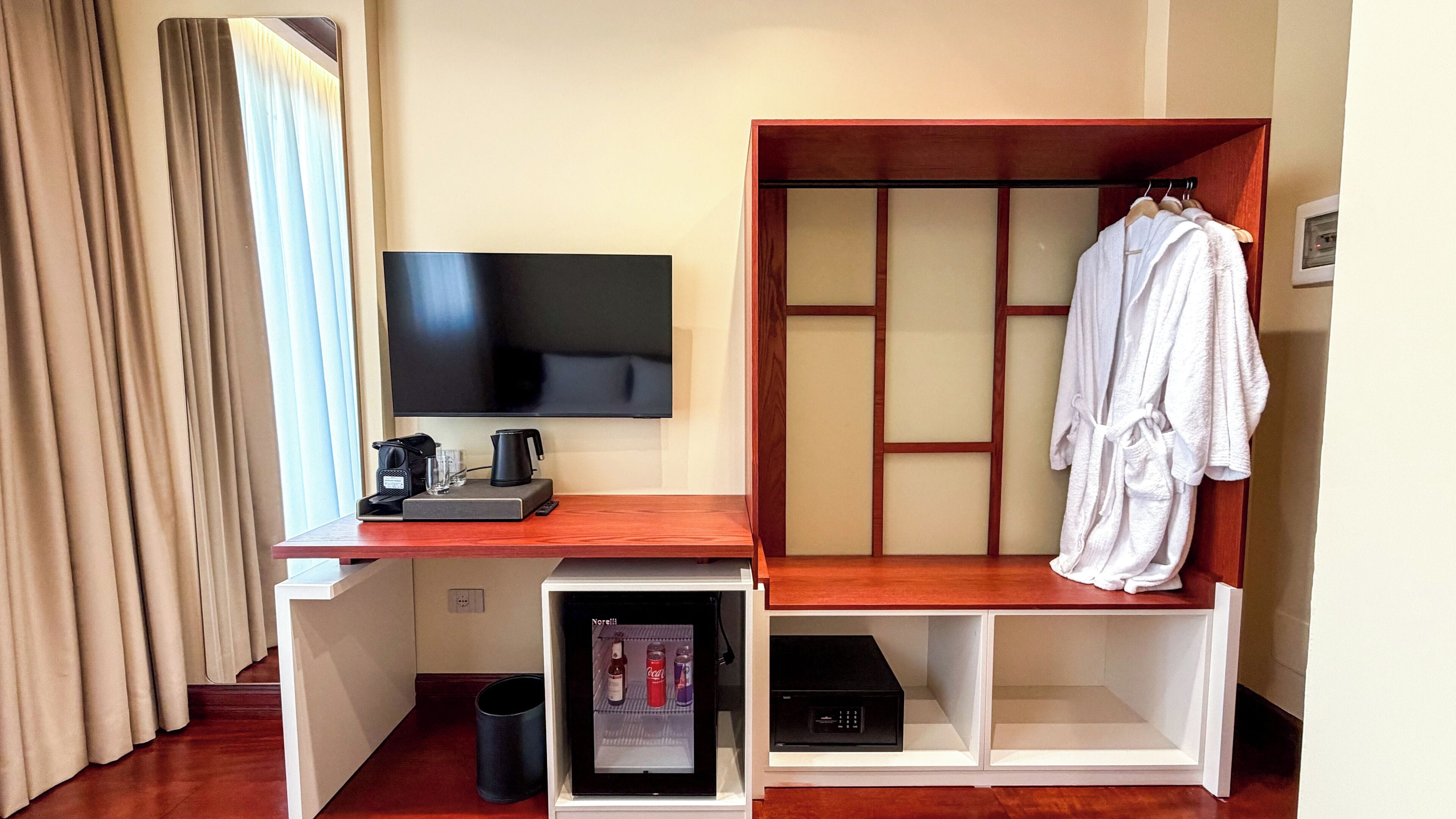 Deluxe Double Room, Balcony, City View | Frette Italian sheets, premium bedding, memory-foam beds