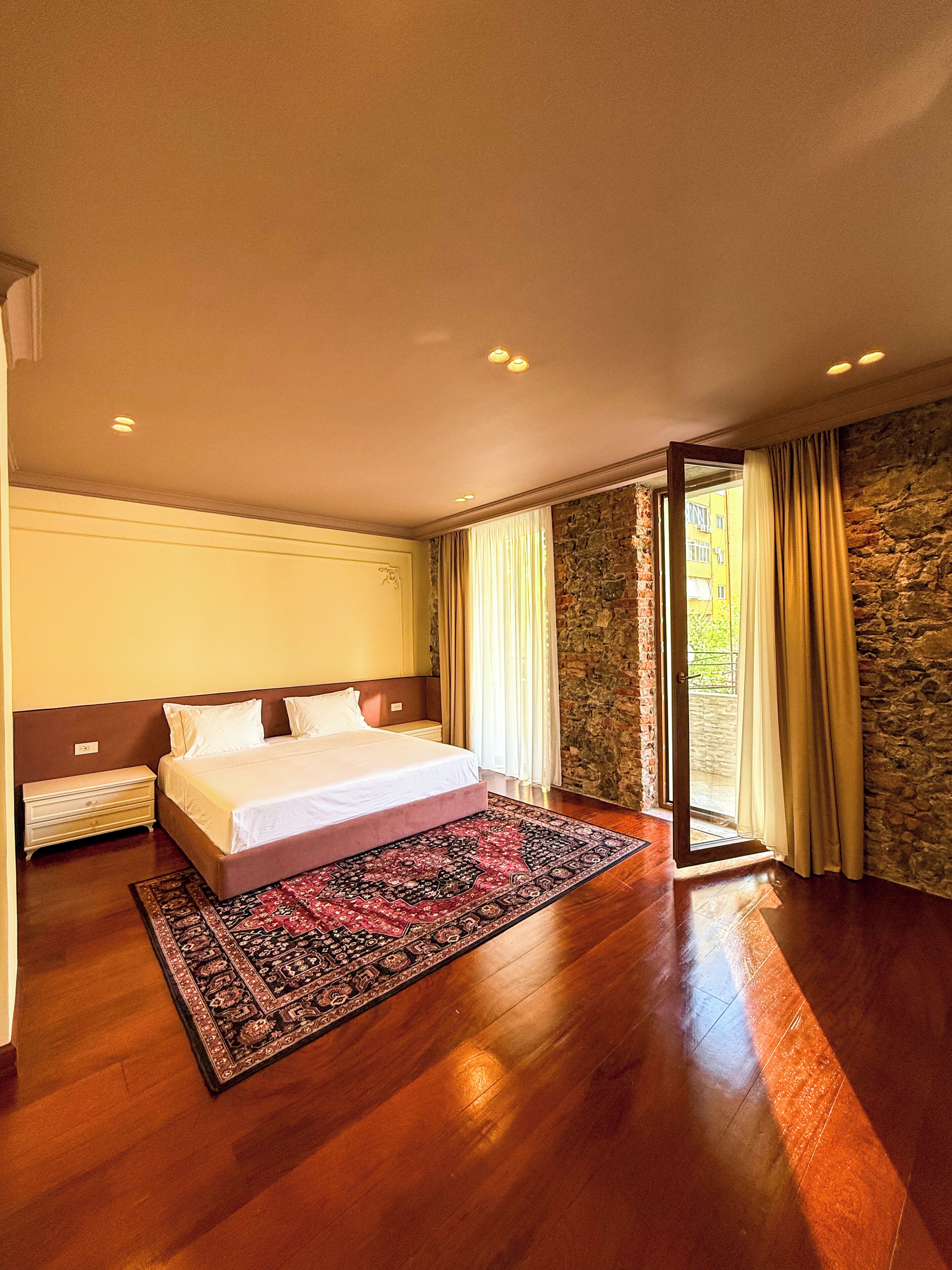 Studio Suite Premium | Bộ trải giường bằng vải Frette của Ý, bộ đồ giường cao cấp 
