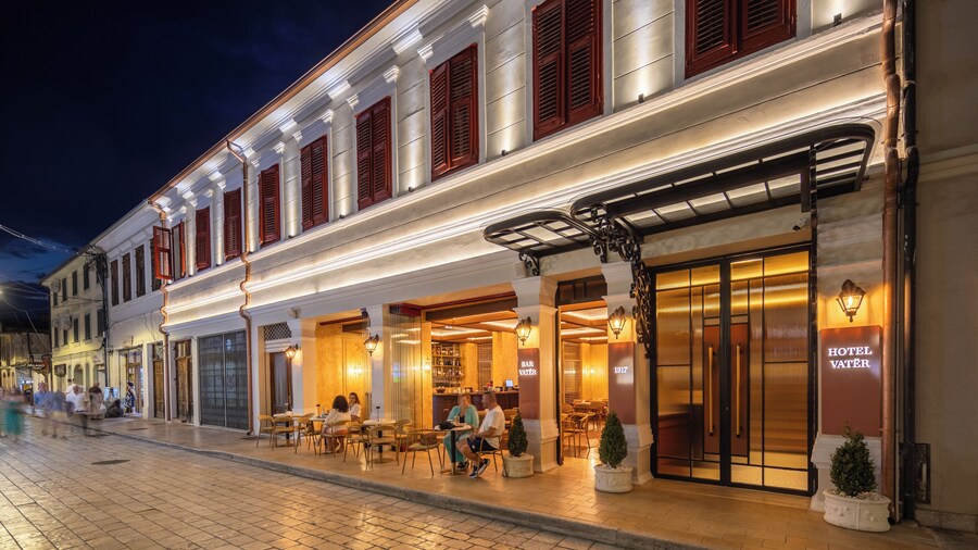 Vatër Hotel
