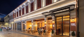 Vatër Hotel
