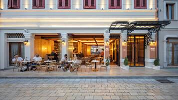 Front of property - evening/night