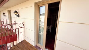 Premium Double Room | Balcony