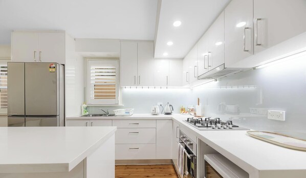 Room - Metawise Luxury 3BR Terrace in The Heart of Sydney (Sydney)
