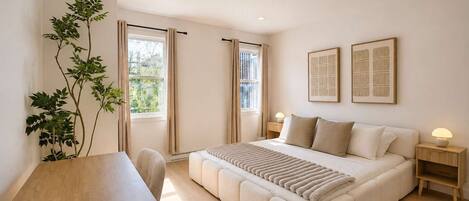 Iron/ironing board, travel crib, WiFi, bed sheets