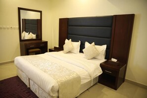 In-room safe, free WiFi - Quiet Room 6  (Riyadh)