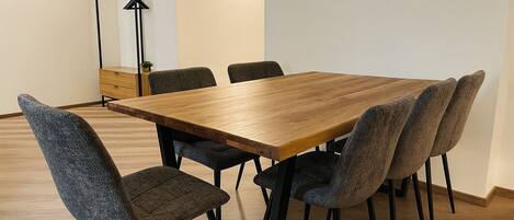 Deluxe Apartment, 5 Bedrooms, Non Smoking | Blackout curtains, soundproofing, iron/ironing board, free WiFi