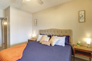 Apartment (2 Bedrooms) | Interior - Hike, Swim & Shop: Tucson Condo w/ Balcony (Tucson)