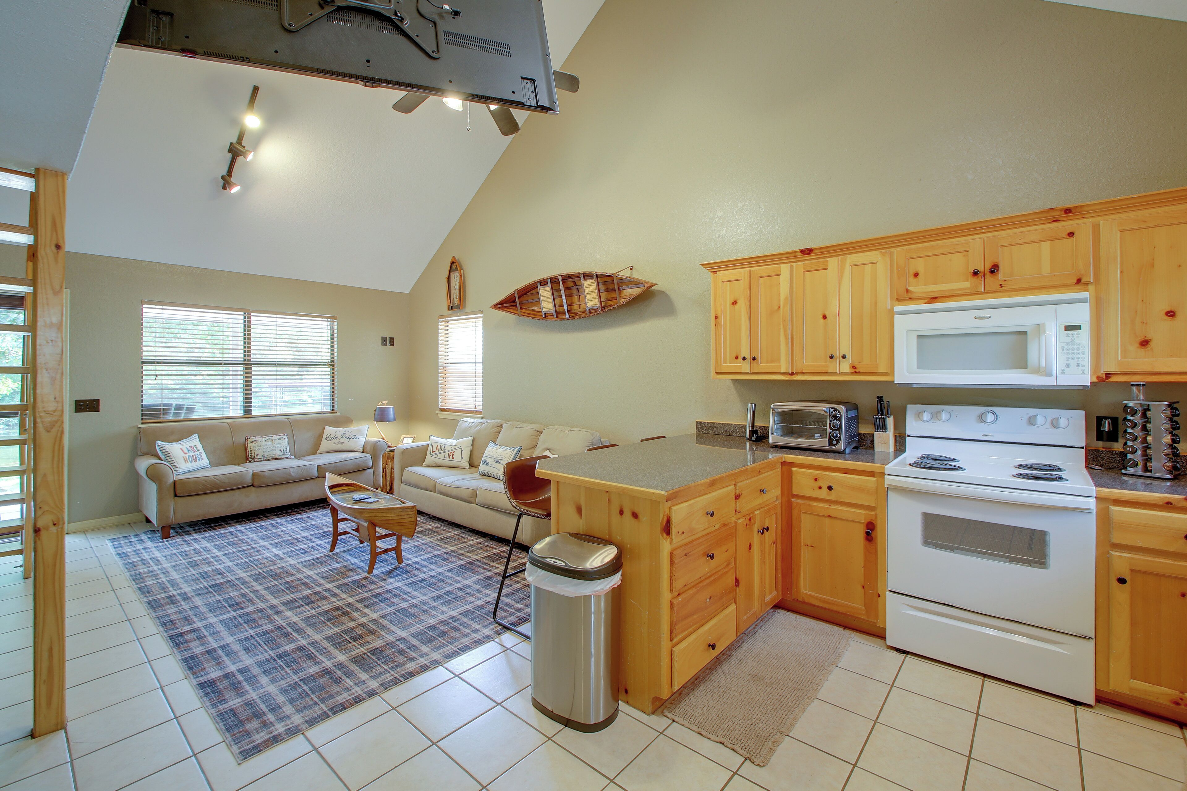 House (2 Bedrooms) | Interior