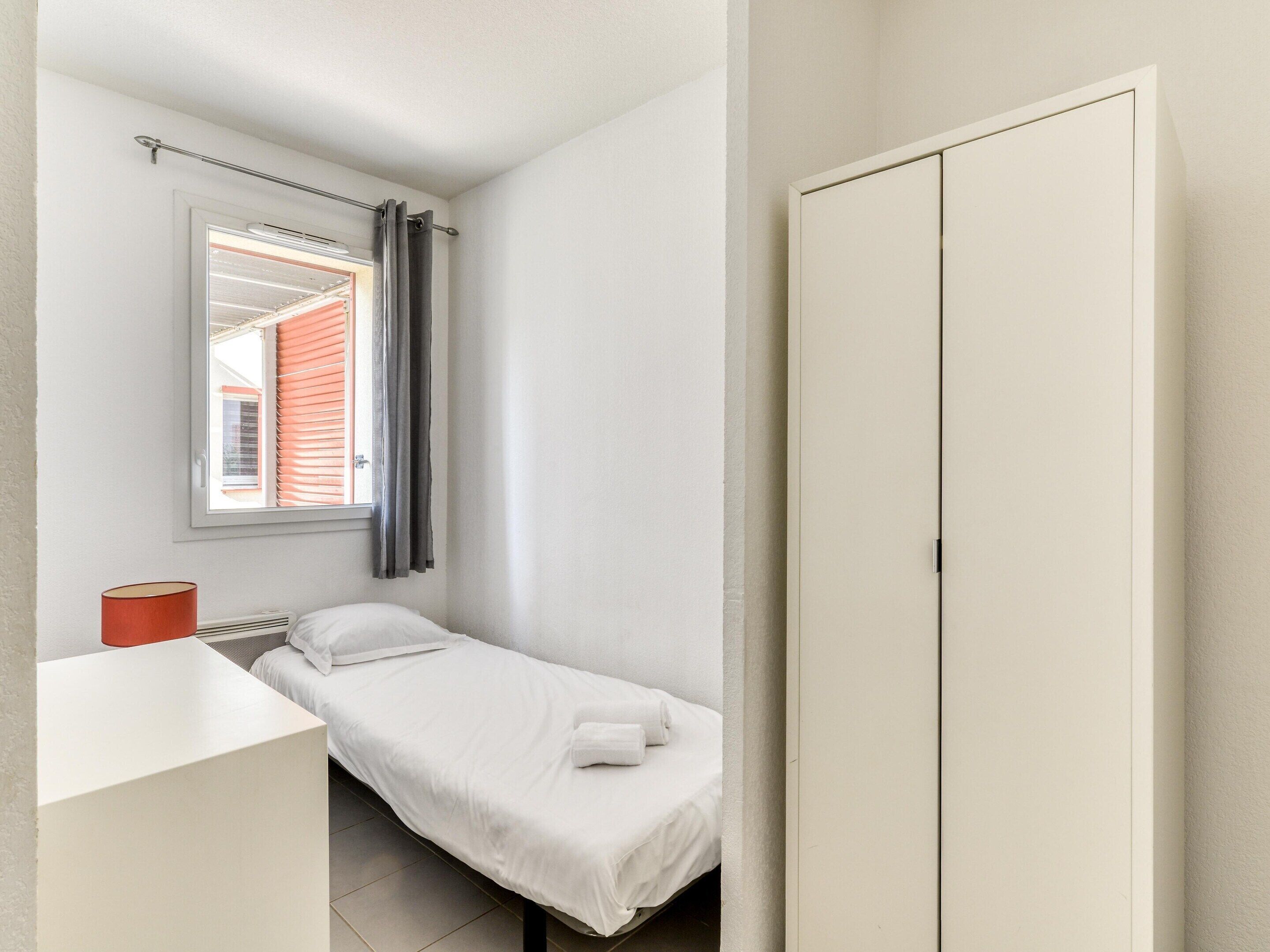 Apartment | 1 bedroom, bed sheets