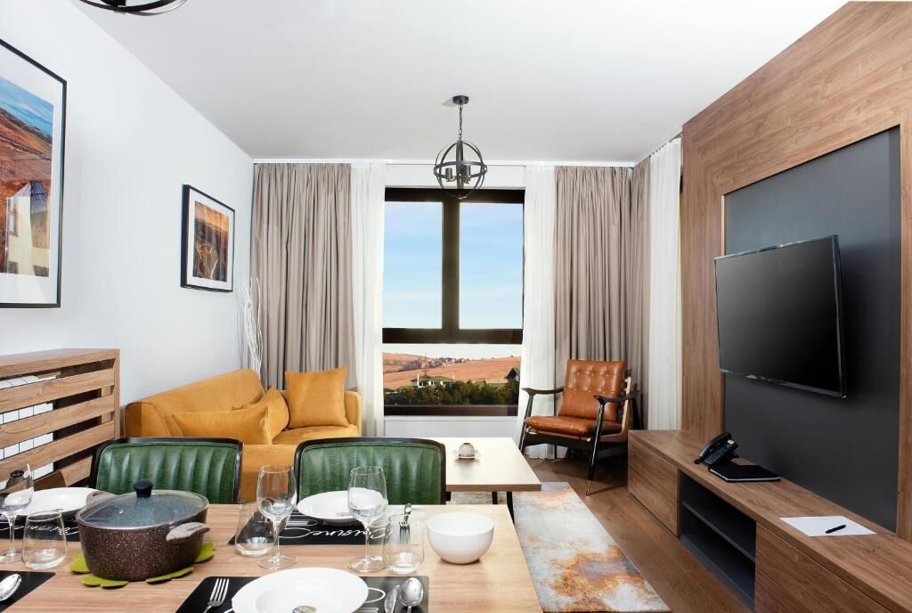 Junior Suite, Balcony | Interior