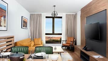 Junior Suite, Balcony | Interior