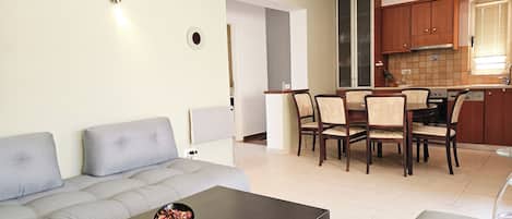 Classic Apartment, Pool View | Living area
