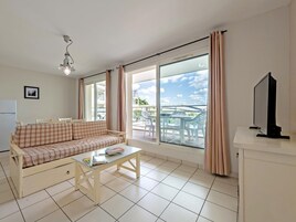 Apartment | Living room