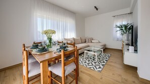 House (2) | Living area