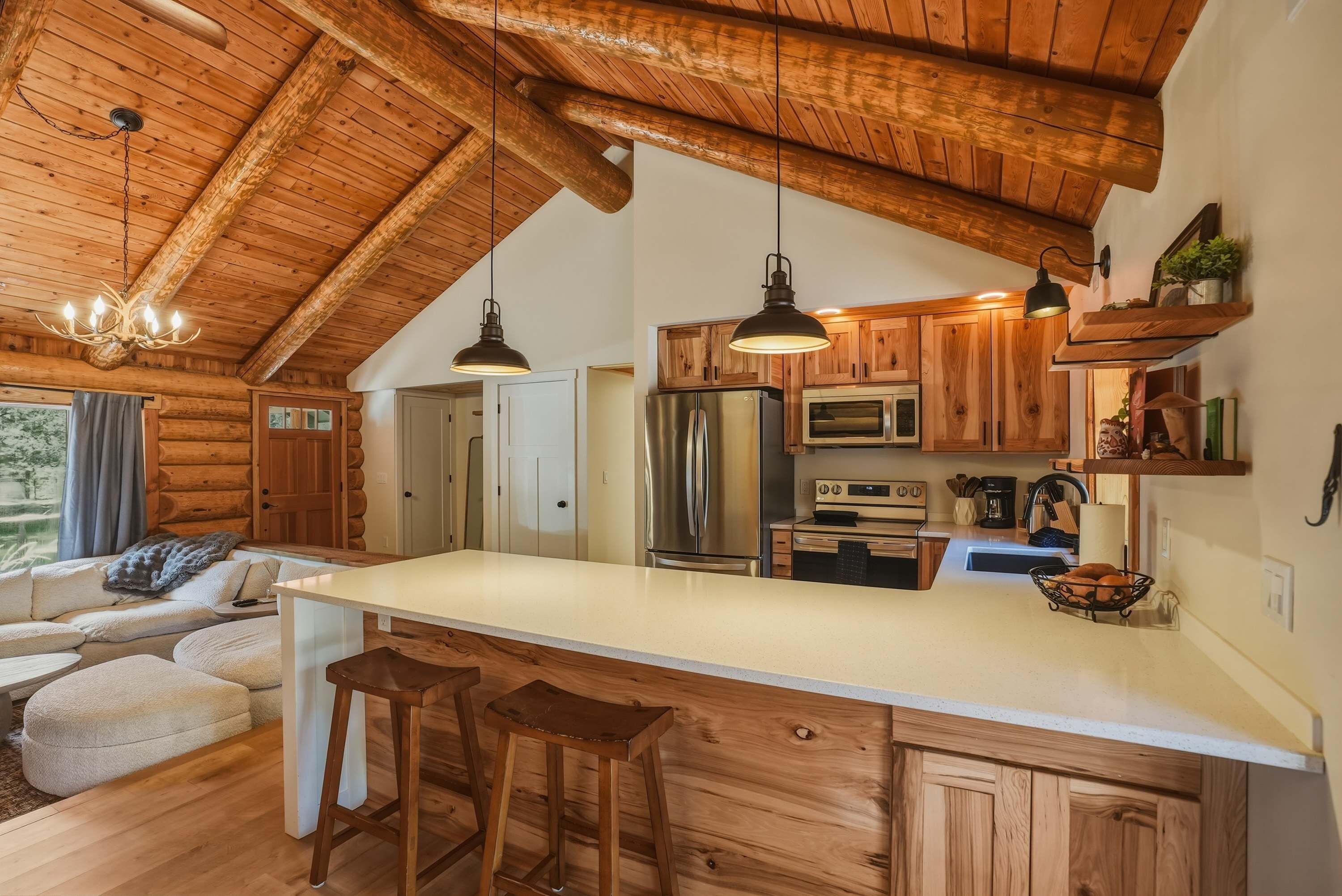Cabin, Multiple Beds, Patio, Garden View (Lucky Logger) | Private kitchen
