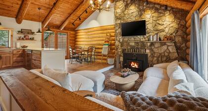 Lucky Logger Cute and Cozy Cabin Getaway