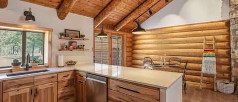 Cabin, Multiple Beds, Patio, Garden View (Lucky Logger) | Private kitchen