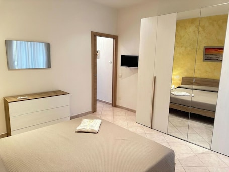 1 bedroom, free WiFi, wheelchair access. Daniele's House - Stylish Flat near Bolsena Lake