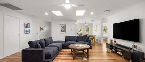 Apartment | Living room