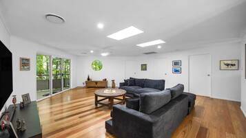 Apartment | Living room