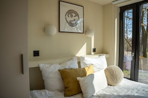 Wi-Fi de cortesia, roupa de cama