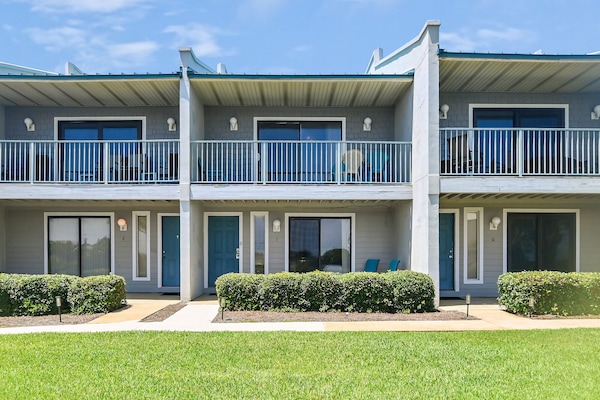 Your coastal escape awaits. This bright, breezy unit puts you steps from the sand with your own private balcony to soak up those Emerald Coast mornings.