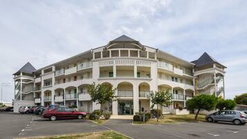 Apartment | Bahagian luar