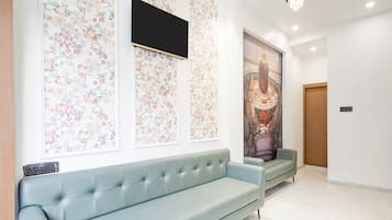 House | Reception