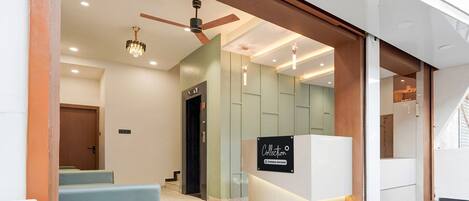 House | Reception