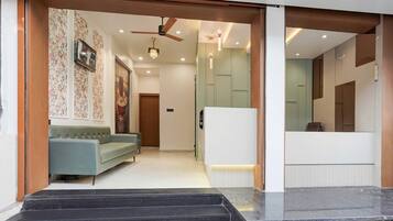 House | Reception