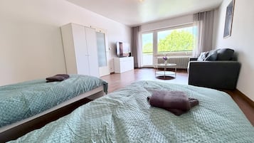 Bügeleisen/Bügelbrett, WLAN, Bettwäsche