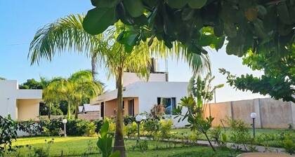 Le Grande Haven Shimoni