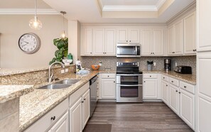 Condo, 3 Bedrooms | Private kitchen - Phoenix Orange Beach 903 3 Bedroom Condo (Orange Beach)