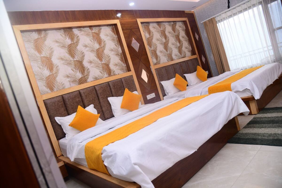 Family Room | Free WiFi