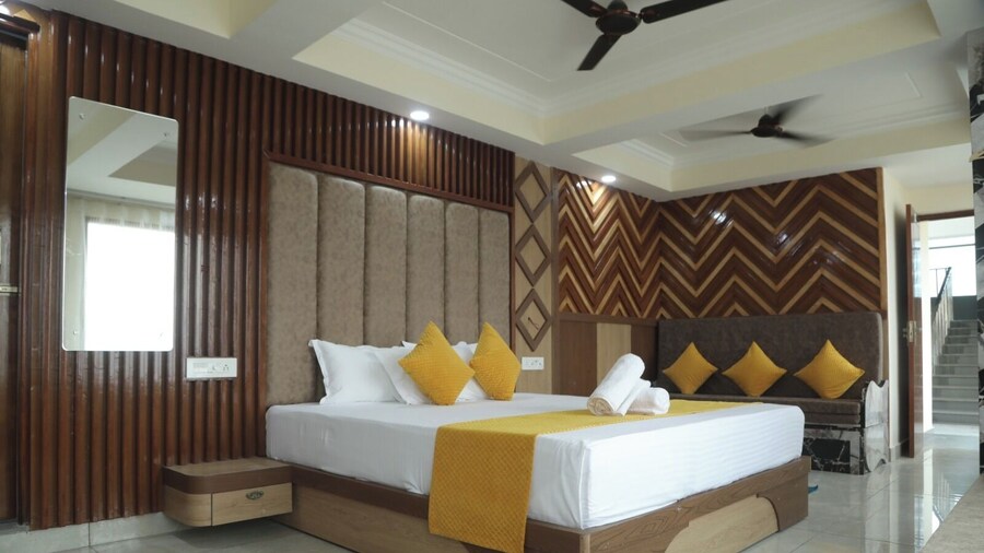 Hotel Radha Vallabh