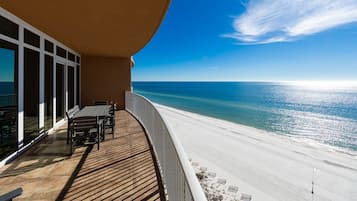 Condo, 3 Bedrooms | Outdoor dining