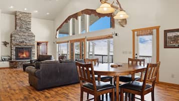 House, 3 Bedrooms | Interior