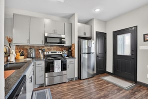 Condo, 2 Bedrooms | Private kitchen