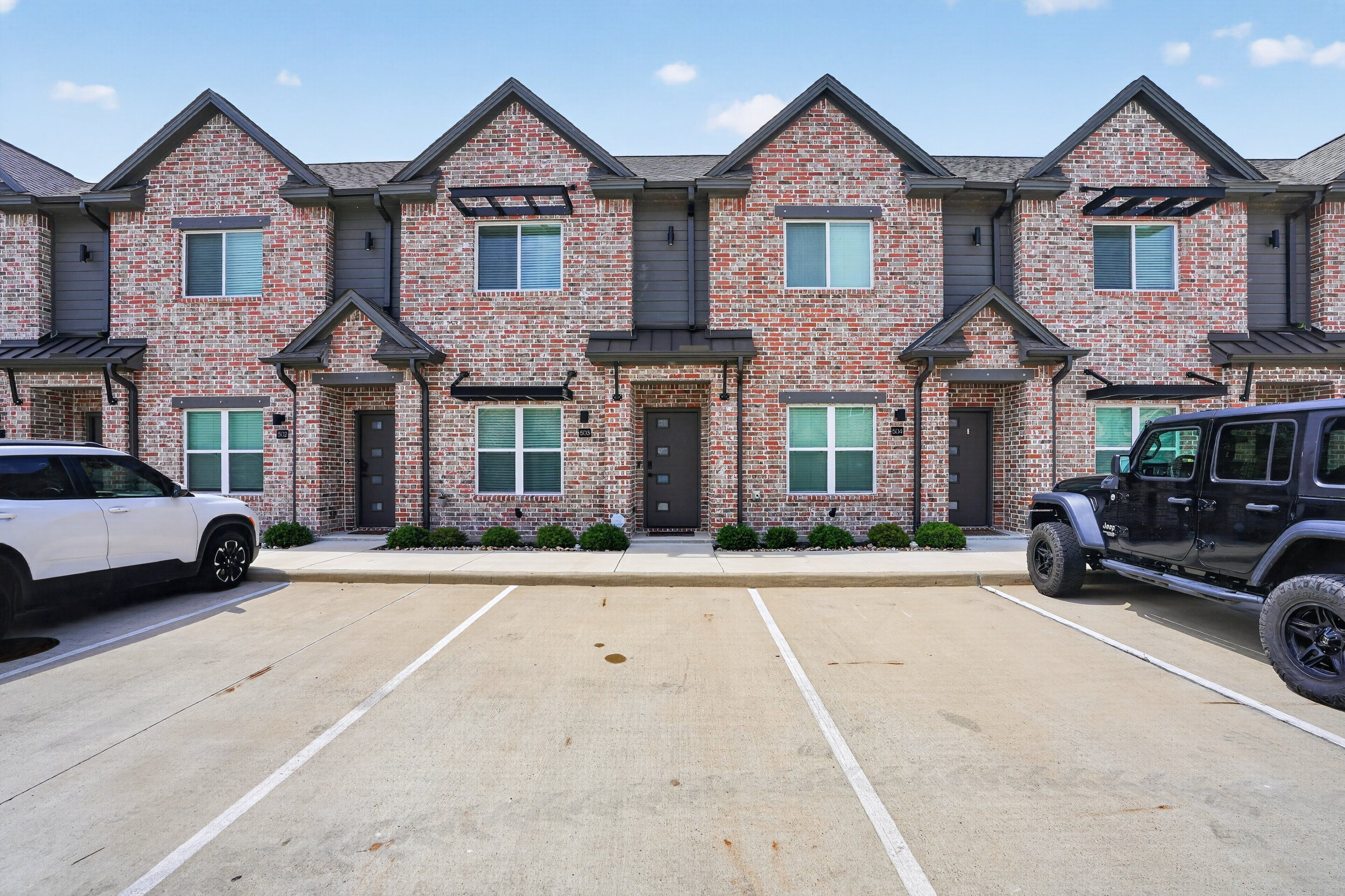 Condo, 2 Bedrooms | Exterior
