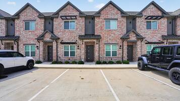 Condo, 2 Bedrooms | Exterior