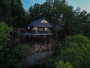 Exterior - Robyn's Nest -Sky Ridge Retreats - Views- Hot Tub (Denniston)