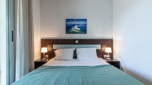 Apartment - Spacious French Riviera Stay for 6 (Cagnes-sur-Mer)